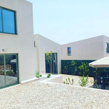 Beautiful 2 Bedroom Villa With Mountain Views Armenoi  Exterior photo