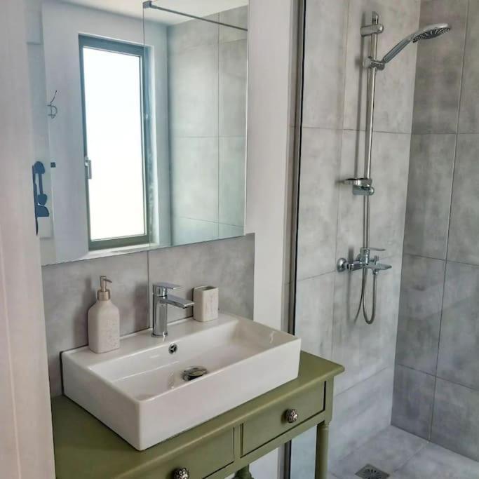 Beautiful 2 Bedroom With Mountain Views Villa