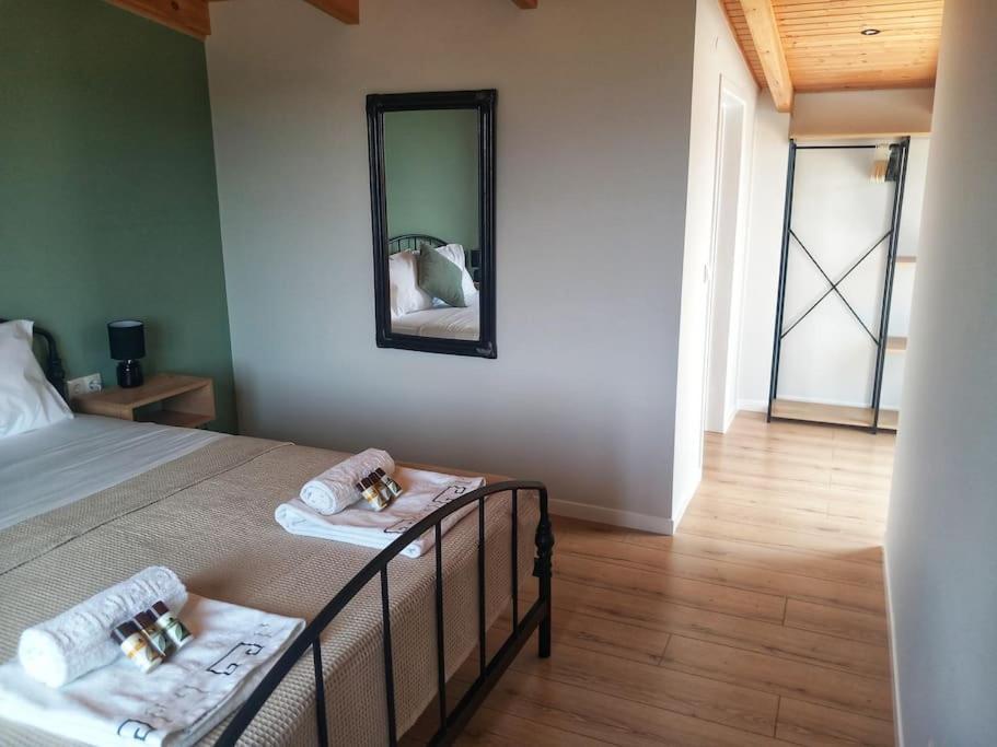 Beautiful 2 Bedroom With Mountain Views *