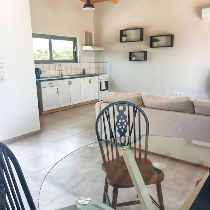Beautiful 2 Bedroom With Mountain Views Villa *