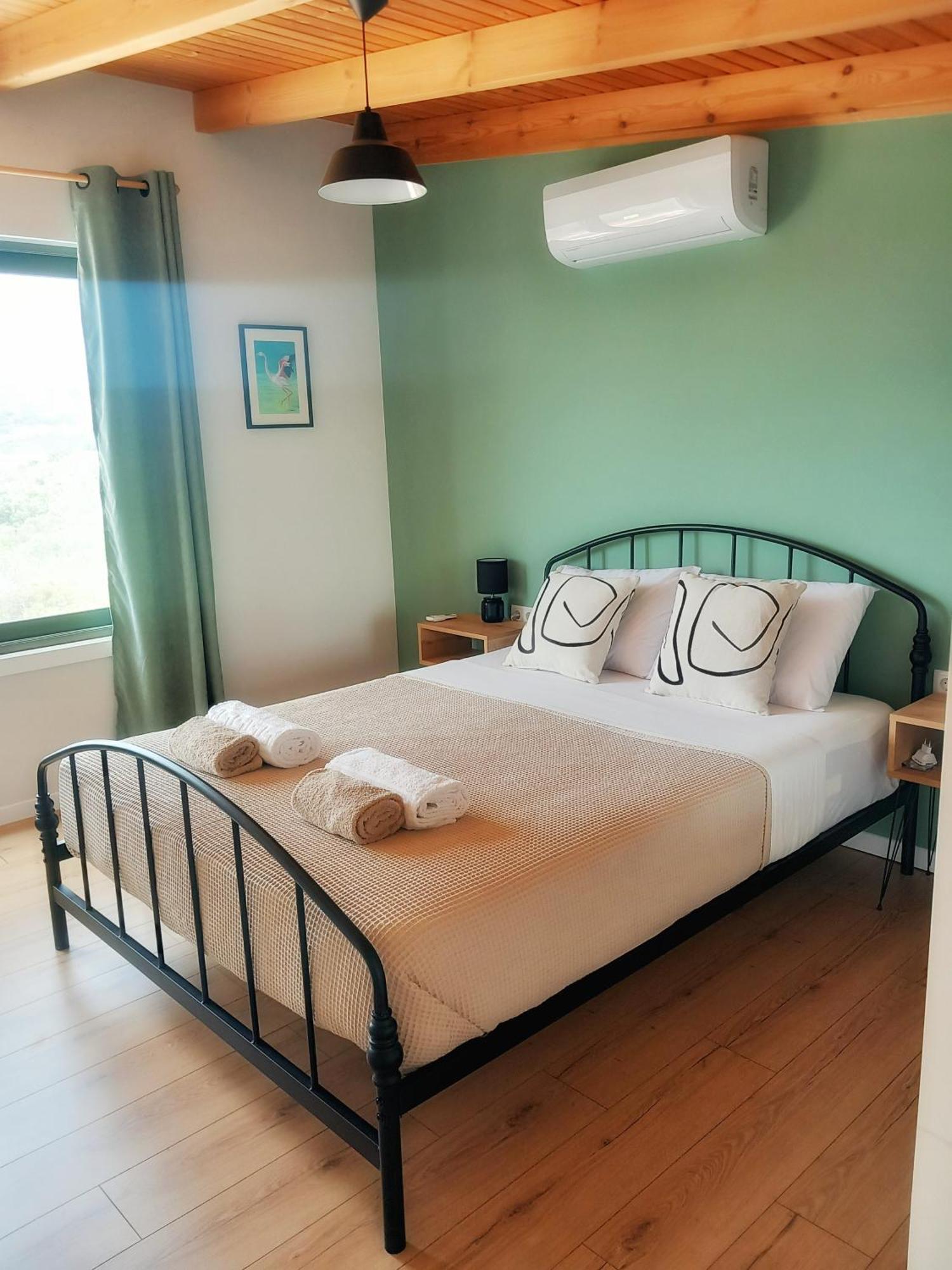 Beautiful 2 Bedroom With Mountain Views Armenoi (Rethymno)