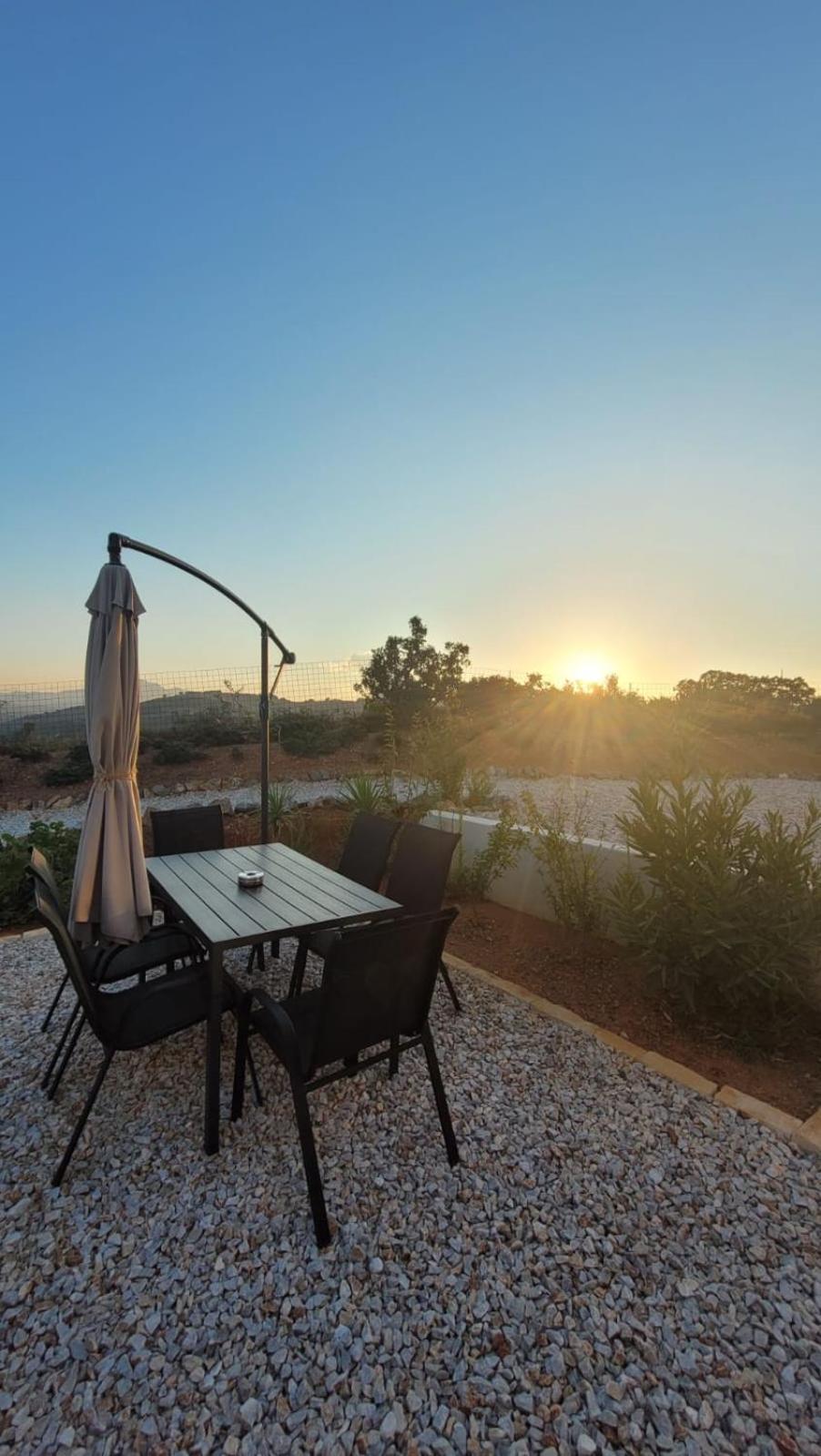 Beautiful 2 Bedroom With Mountain Views Villa